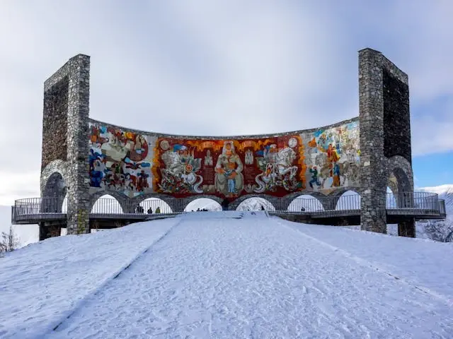  Russia-Georgia Friendship Monument