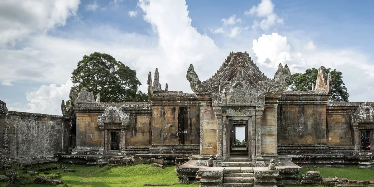 Preah Vihear Temple – Cliffside Marvel