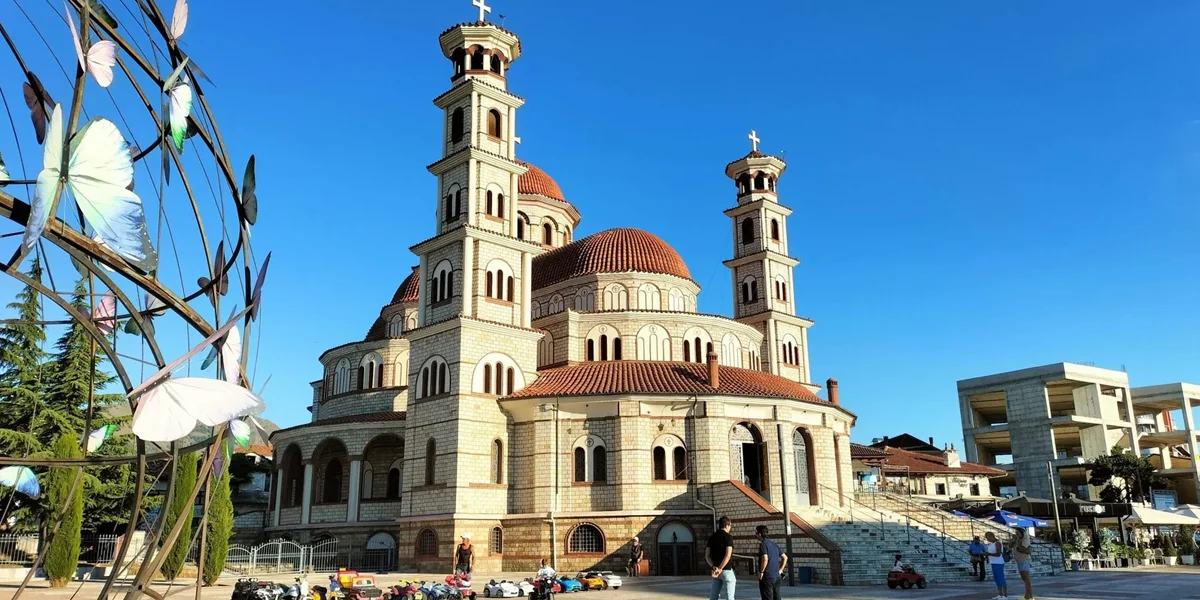 7. Korçë
