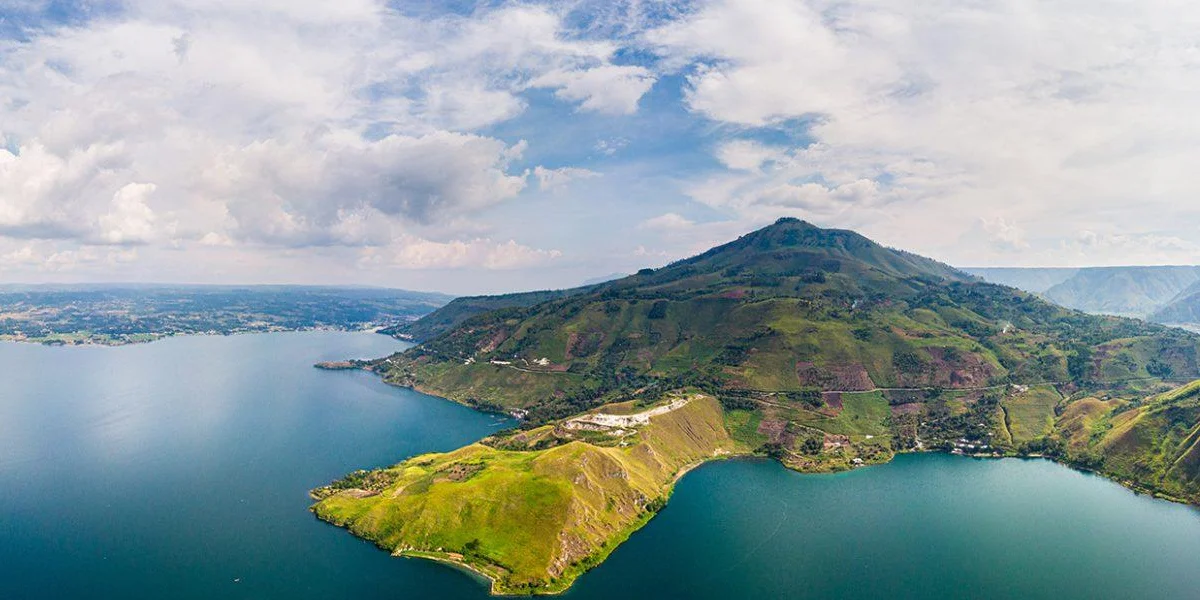 Lake Toba – Crater Lake Wonder