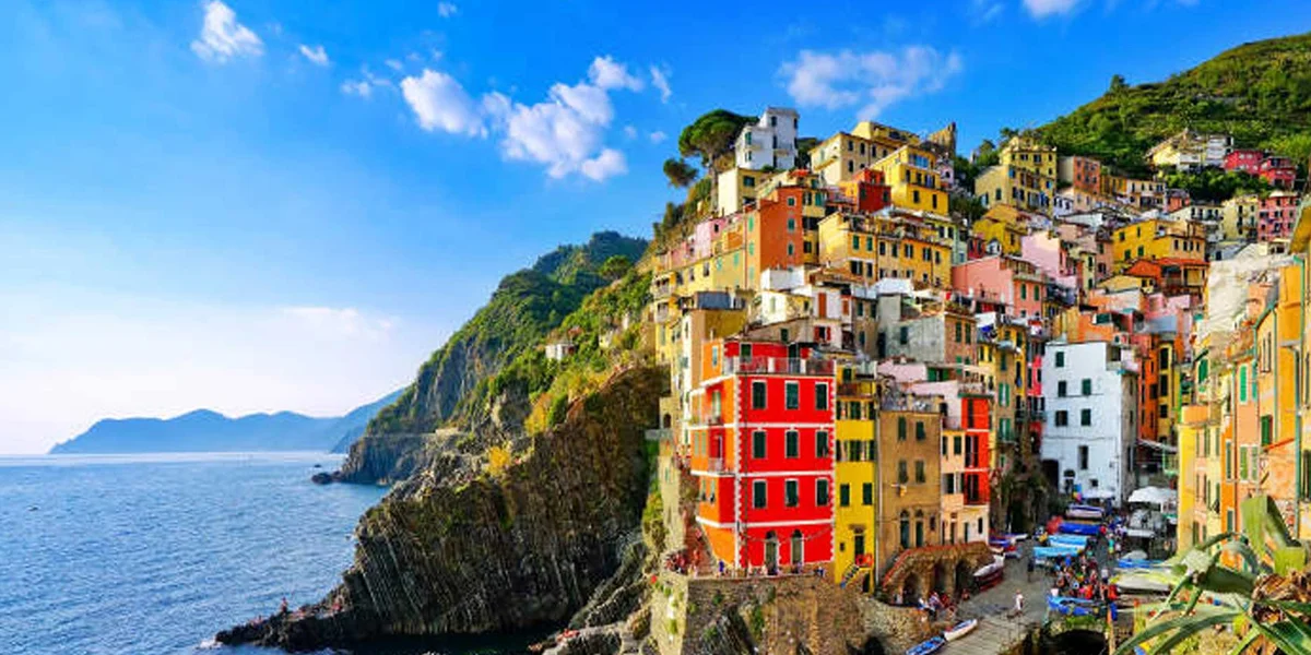 Best Time to Visit Schengen Countries