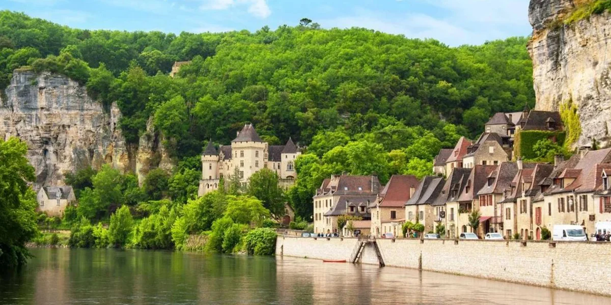 Dordogne – Villages médiévaux et grottes préhistoriques