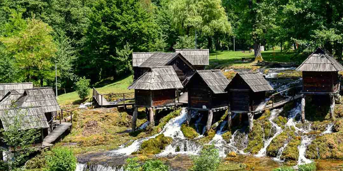 Jajce Waterfall and Old Town