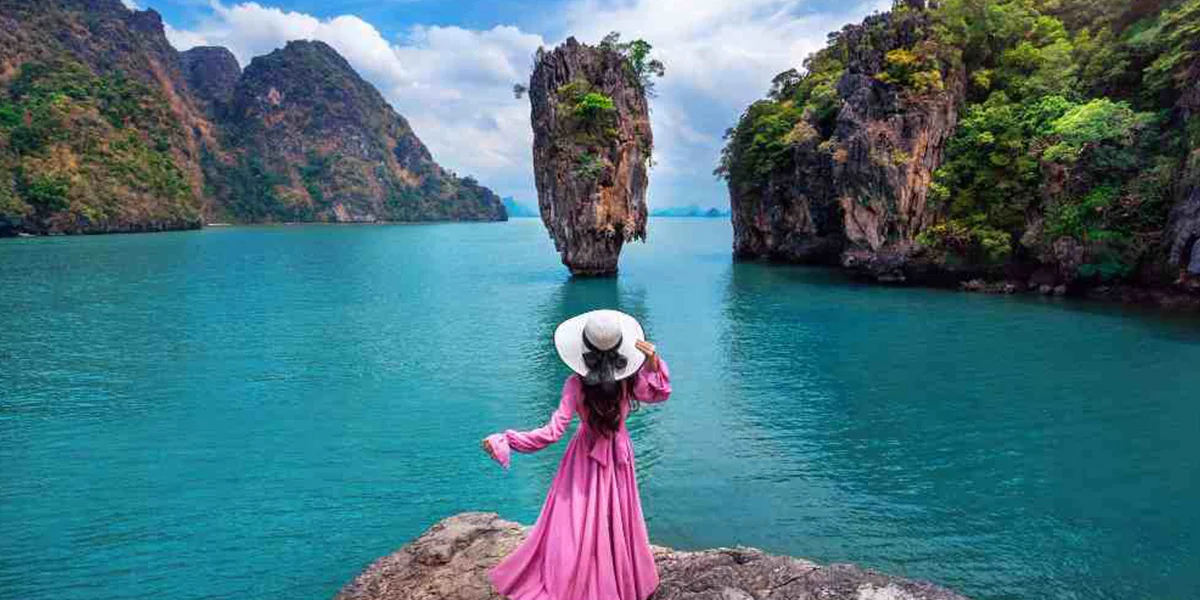 peak tourist months in Phuket