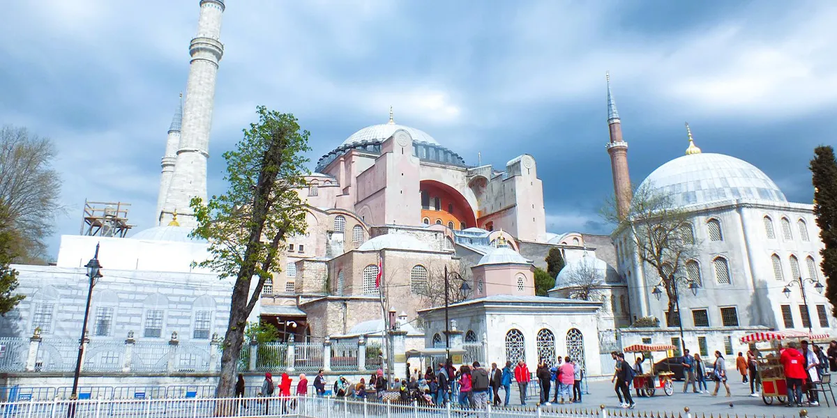 Istanbul Travel Guide