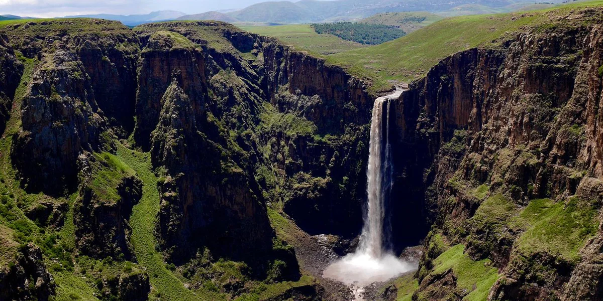  Scenic Beauty of Maletsunyane Falls