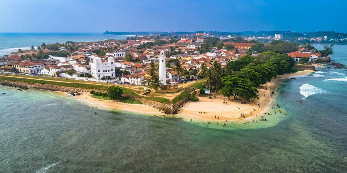 Train Journeys in Sri Lanka