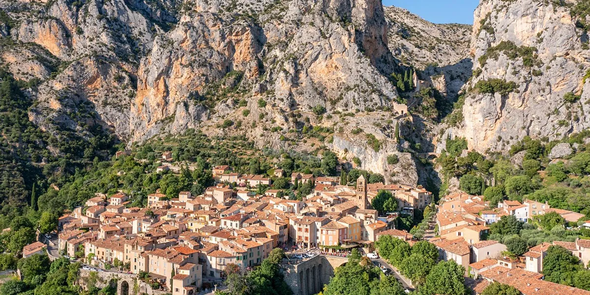 Scenic Villages in France 