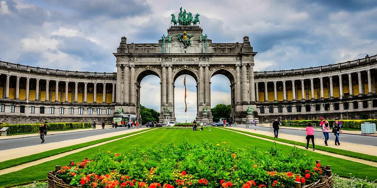 Parc du Cinquantenaire – A Historic Green Space in Brussels