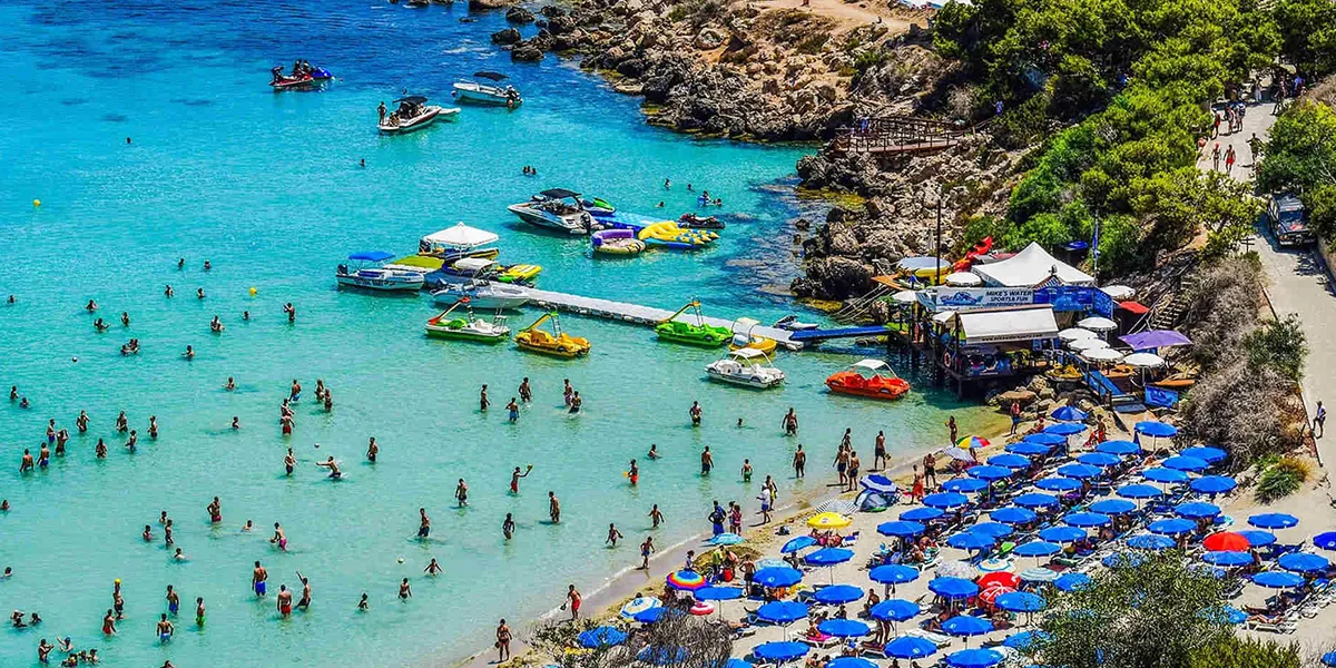 Konnos Bay