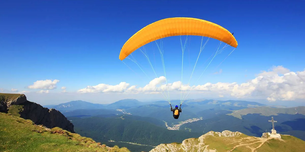 Paragliding in Mountain Regions