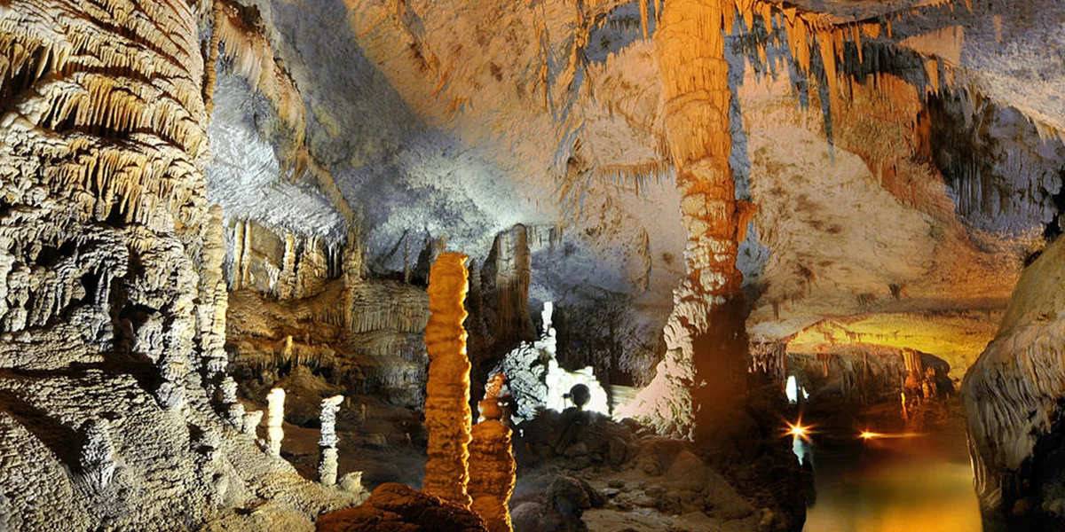  Jeita Grotto Area Trails