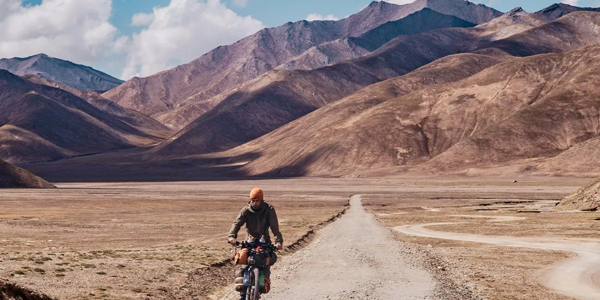Cycling Across the Tibet Plateau